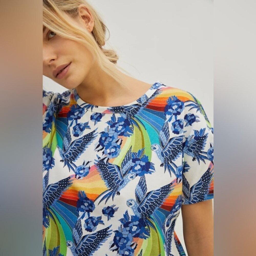 FARM Rio Aves Graphic T-shirt Women Sz. XS Safari Birds Parrots Rainbow Tropical - Picture 8 of 9